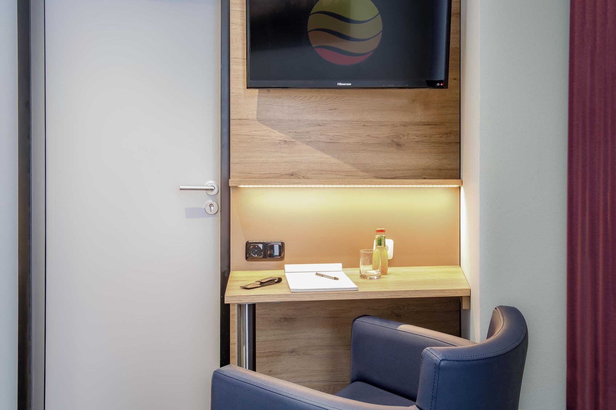 Comfort Hotel Frankfurt Central Station Франкфурт-на-Майне Экстерьер фото