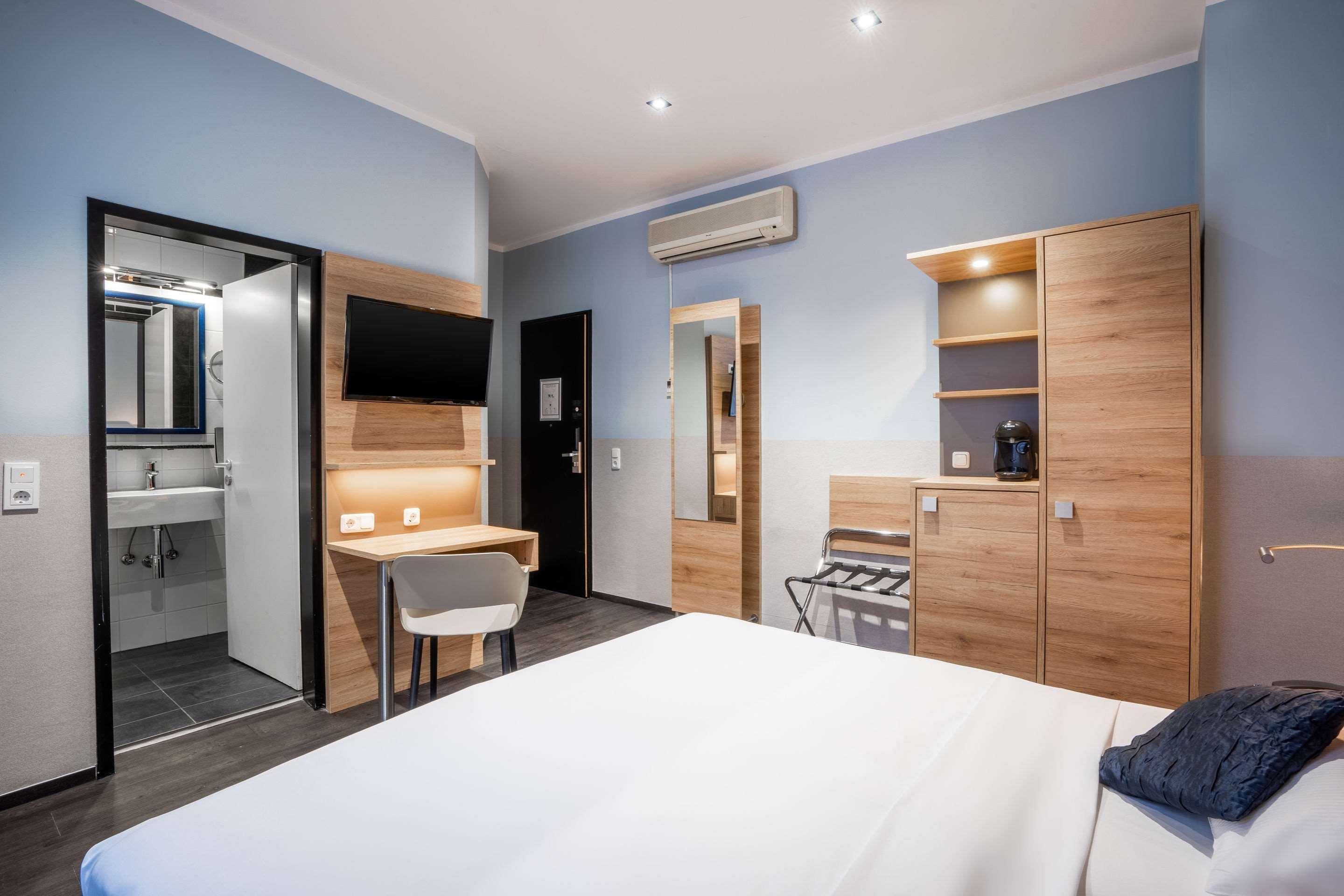Comfort Hotel Frankfurt Central Station Франкфурт-на-Майне Экстерьер фото