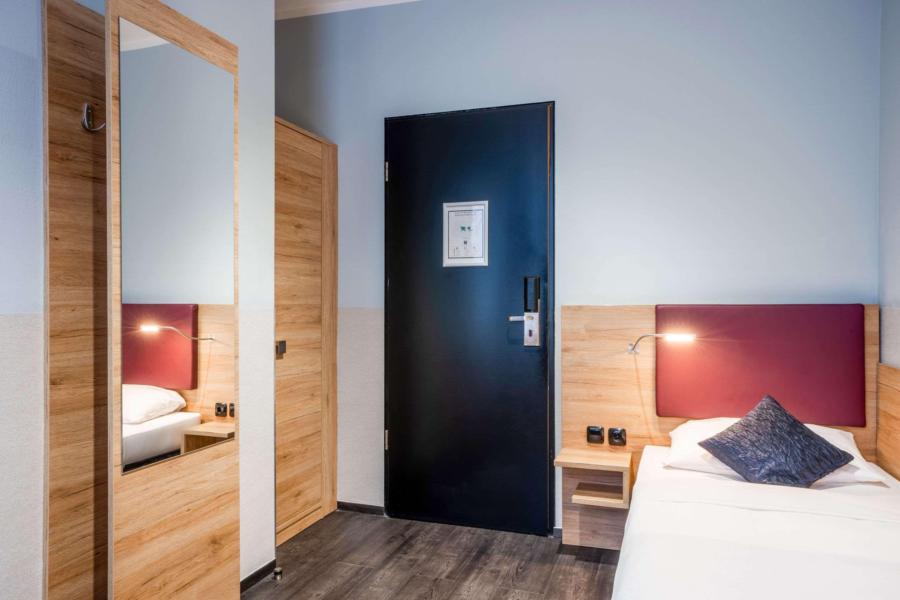 Comfort Hotel Frankfurt Central Station Франкфурт-на-Майне Экстерьер фото