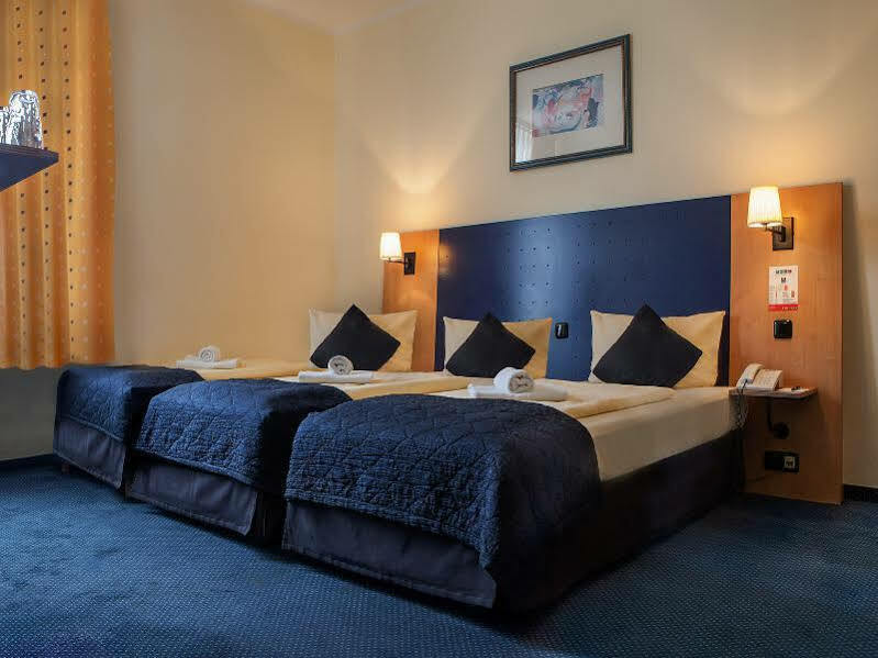 Comfort Hotel Frankfurt Central Station Франкфурт-на-Майне Экстерьер фото